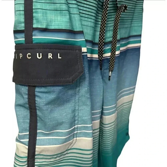 Rip Curl Boardshorts Men’s Size 28, Blue Stripes Beach Swim Shorts - Picture 4 of 11